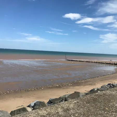 Bero Terrace, Only A Minutes Walk To The Beach! Withernsea Exterior photo