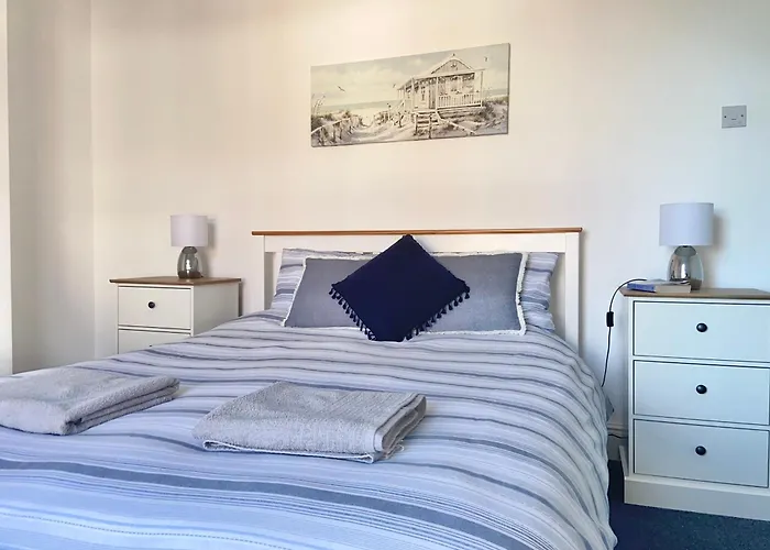 Bero Terrace, Only A Minutes Walk To The Beach!